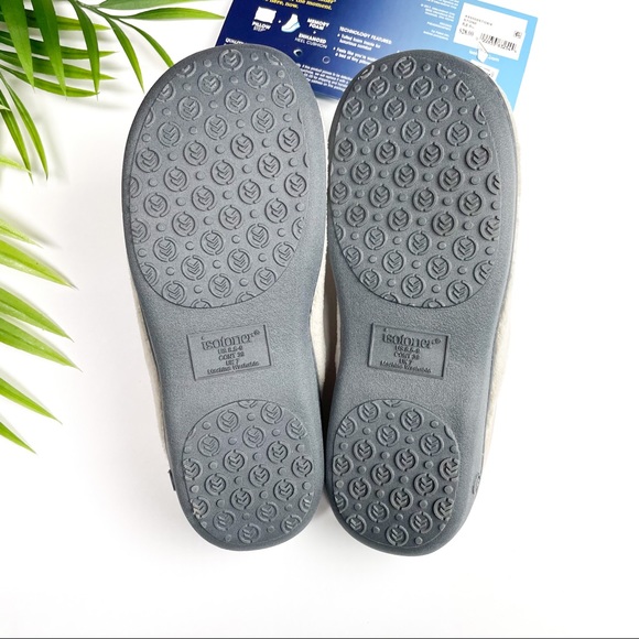 ISOTONER  Microterry Pillowstep Slippers - NEW - Picture 2 of 3